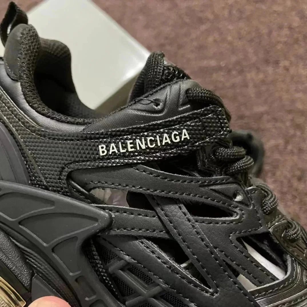 Balenciaga Track 2 Black Chunky Sneakers