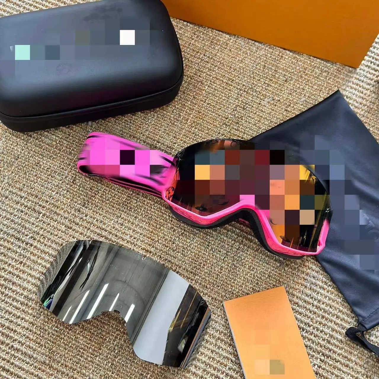 Louis Vuitton Eyewear Oversized Wraparound Ski Goggles — L rose red