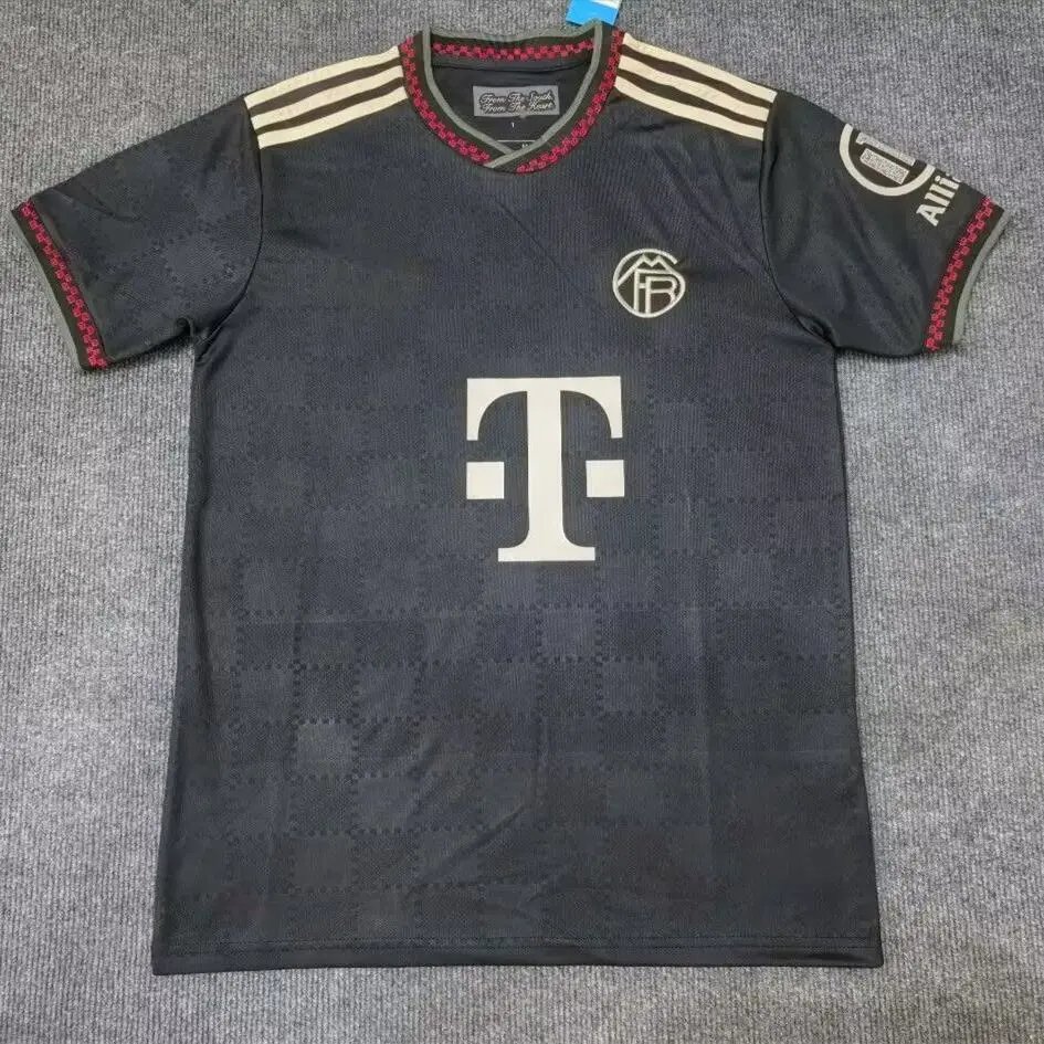 FC Bayern Munich Football Jerseys — 2526 Bayern away games
