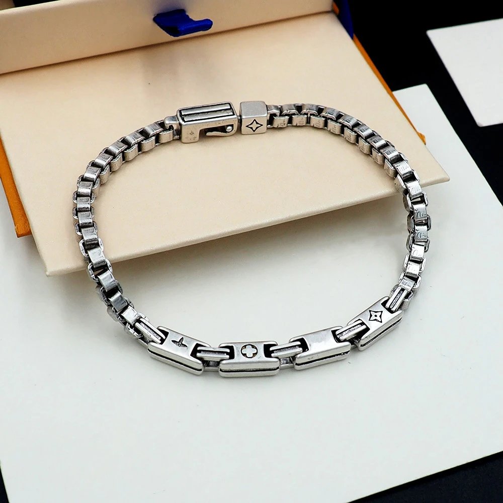 Louis Vuitton Chain Reaction Silver Metallic Link Bracelet