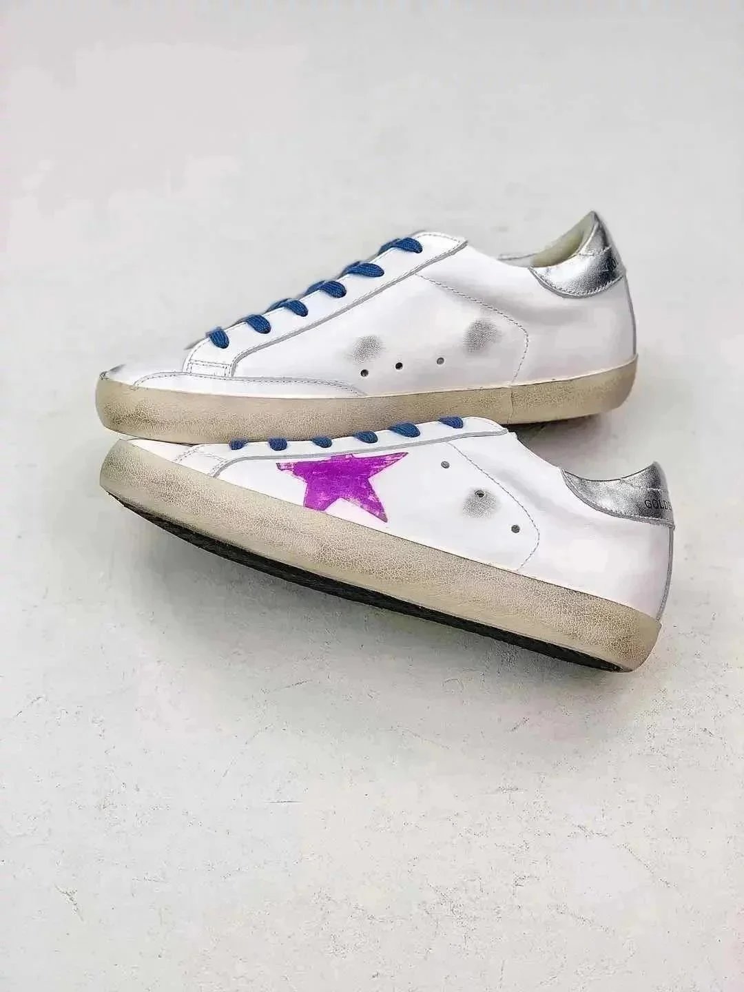 Golden Goose Sneakers Super-Star star-detail — GGDB Silver-Tailed Purple Star