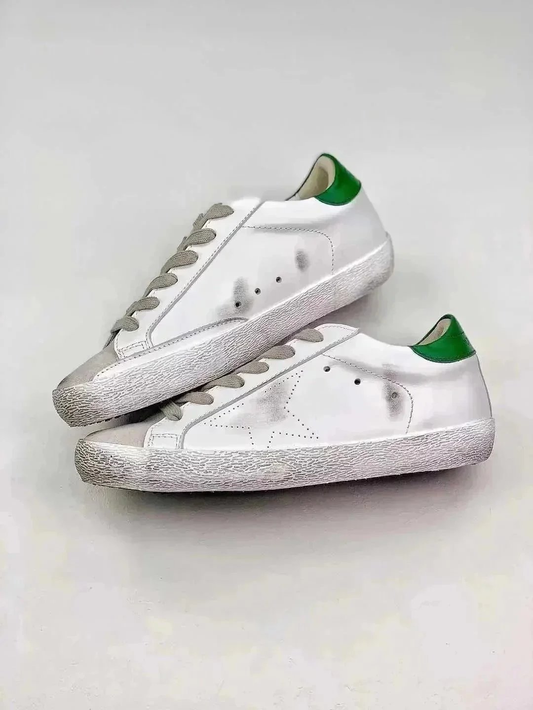 Golden Goose Sneakers Super-Star star-detail — GGDB Green Tail
