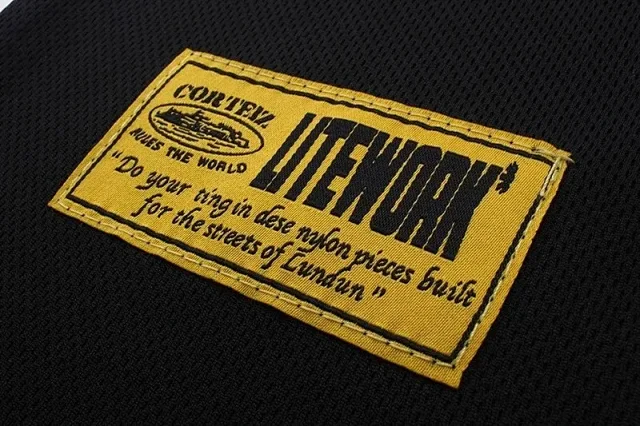 Corteiz Football Jerseys RTW 18 Short-Sleeve Jersey product detail image 3
