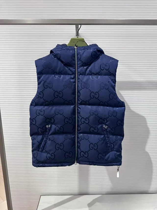 Gucci Vests Hooded Monogram Puffer Vest product detail image 9