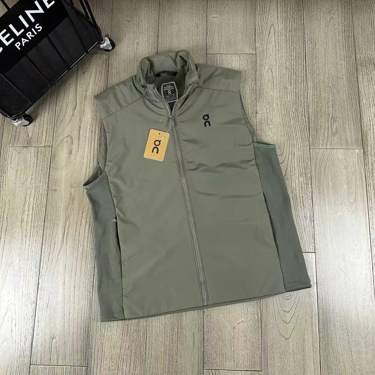 On Vests Zip-Up Padded Vest — army green