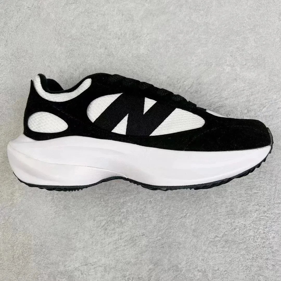 New Balance Sneakers AURALEE x Warped Runner — TG AURALEE x New Balance Black and white