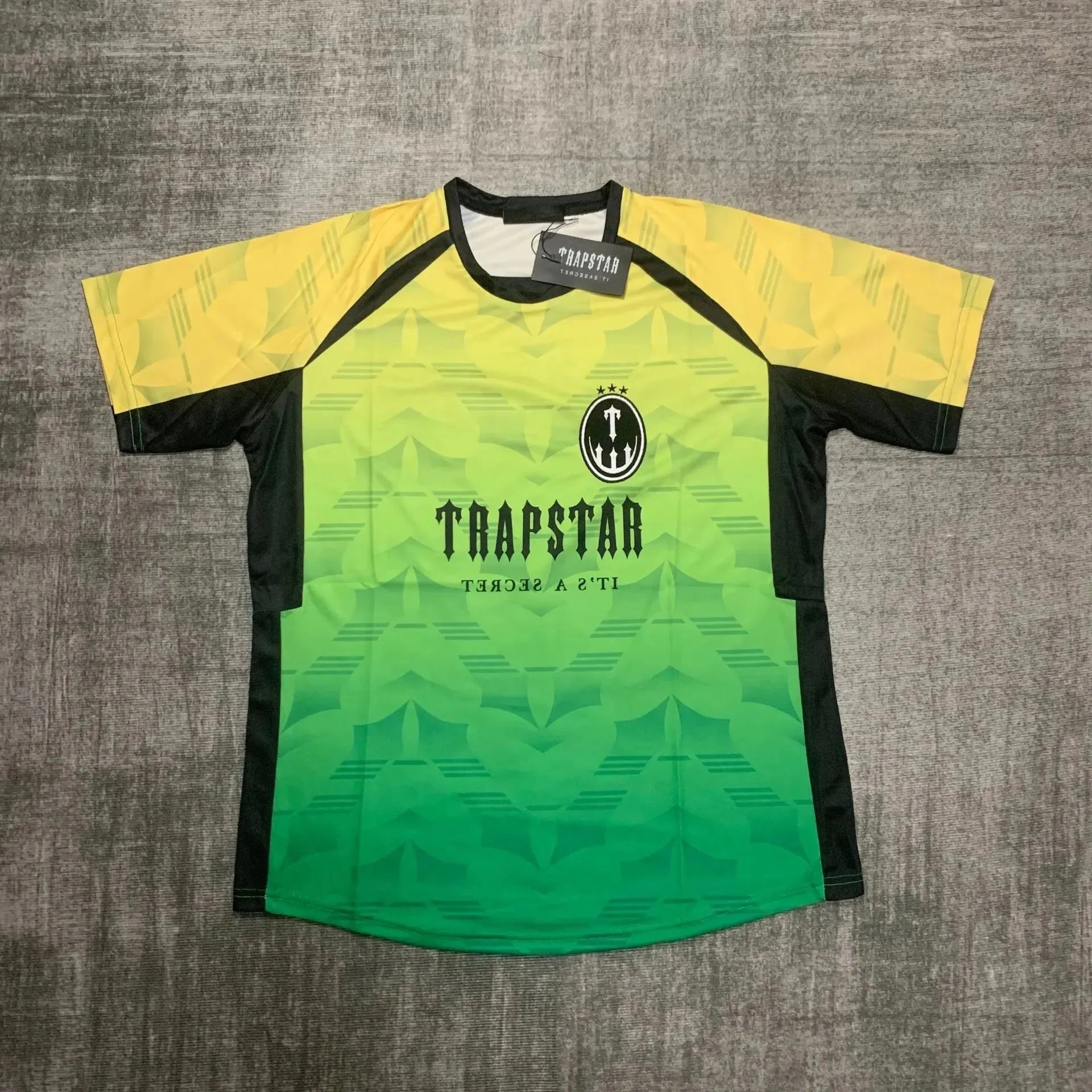 Trapstar Short Sleeve Graphic T-Shirt Yellow Green Black Sporty