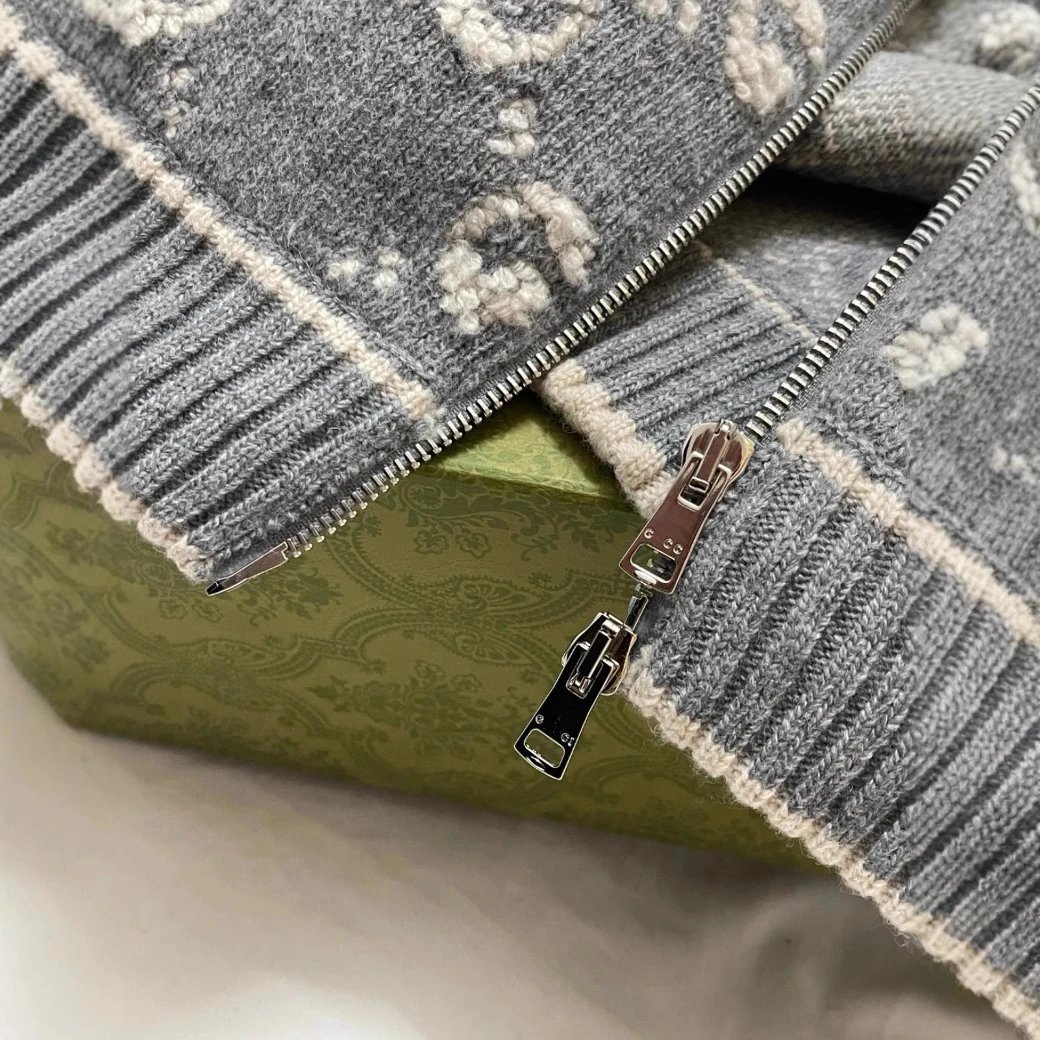 Gucci GG Pattern Gray Turtleneck Knit Sweater