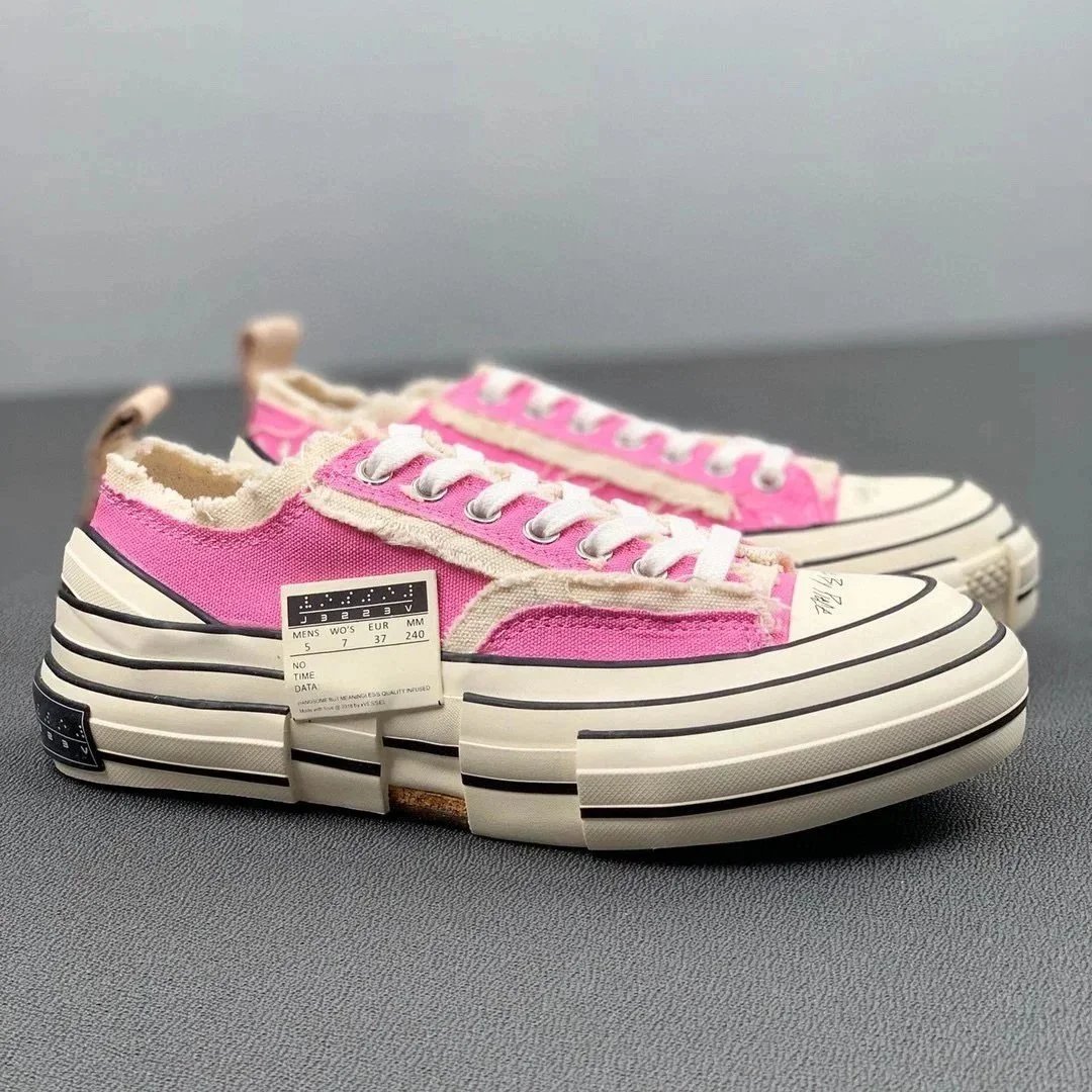 XVESSEL Sneakers frayed canvas low-top with patchwork sole — Pink
