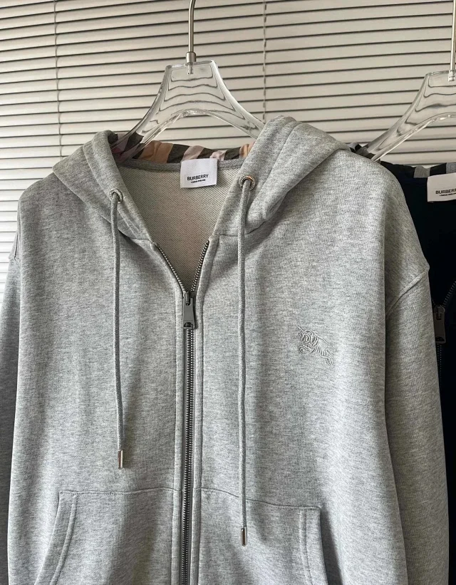 Burberry Hooded sweatshirts with logo patch or embroidered equestrian motif product detail image 3