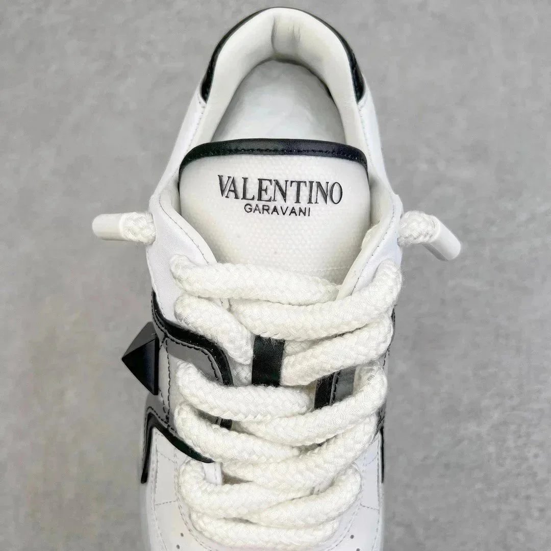 Valentino Garavani Sneakers One Stud XL platform image 2