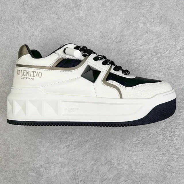 Valentino Garavani Sneakers One Stud XL platform product detail image 26