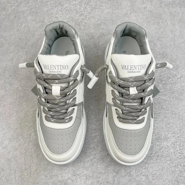 Valentino Garavani Sneakers One Stud XL platform product detail image 36