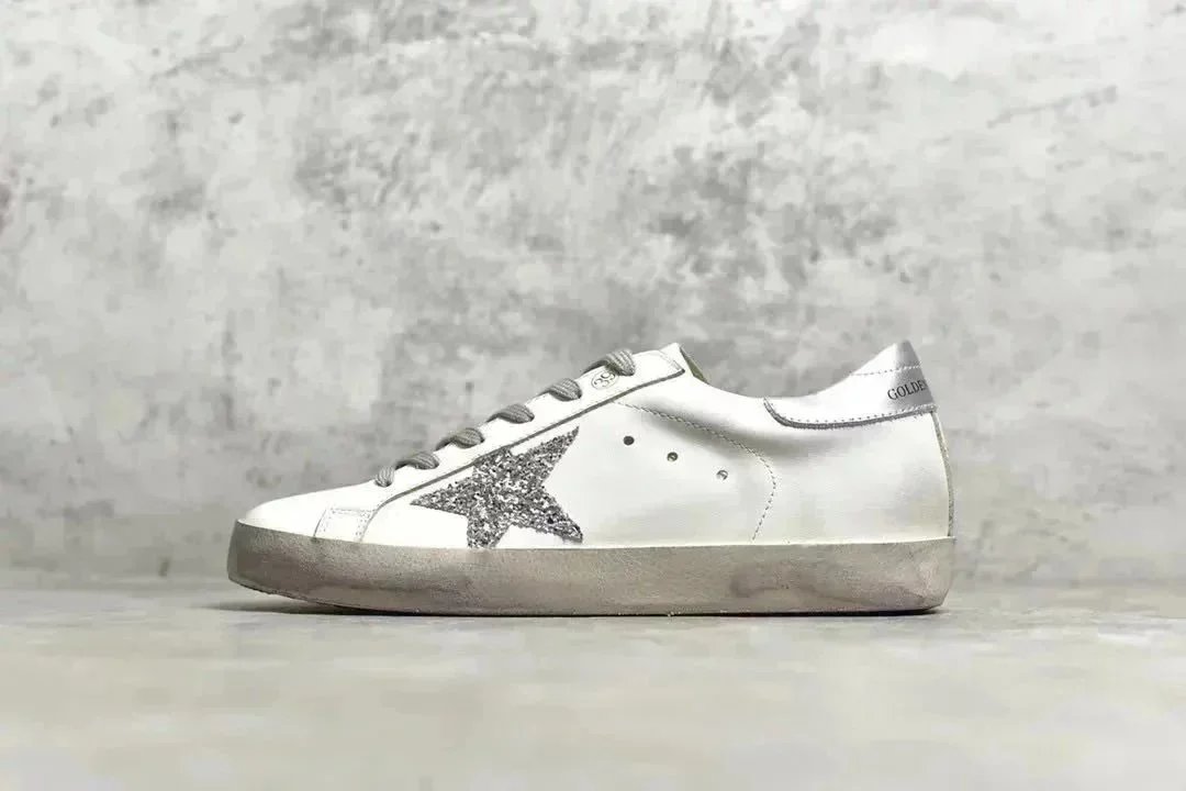 Golden Goose Sneakers Super-Star star-detail — GGDB diamond stars/silver tail