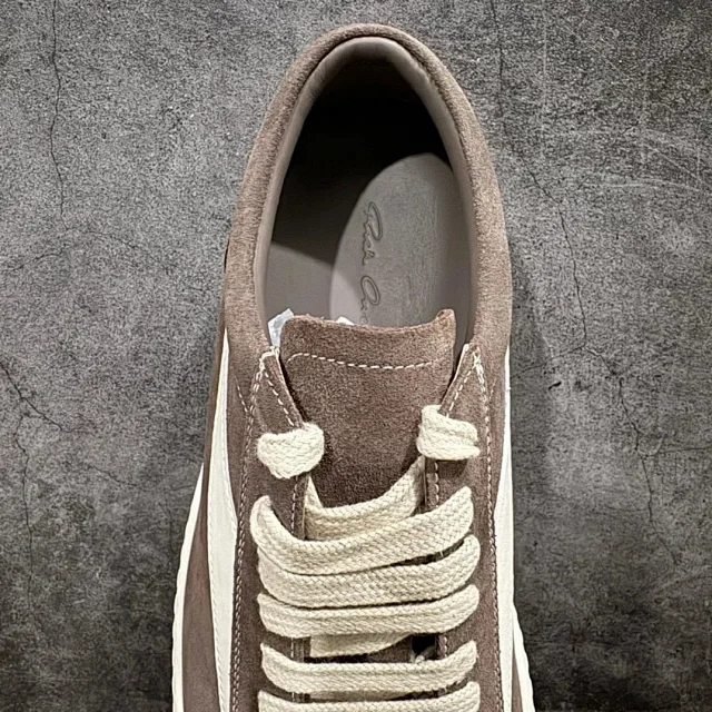 Unbranded Sneakers Low-Top Suede with Contrast Side Panel product detail image 17