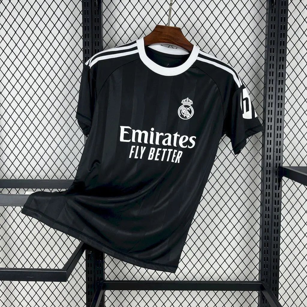 A Bathing Ape Football Jerseys Inter Miami CF camouflage jersey — 2526 Real Madrid Black Goalkeeper
