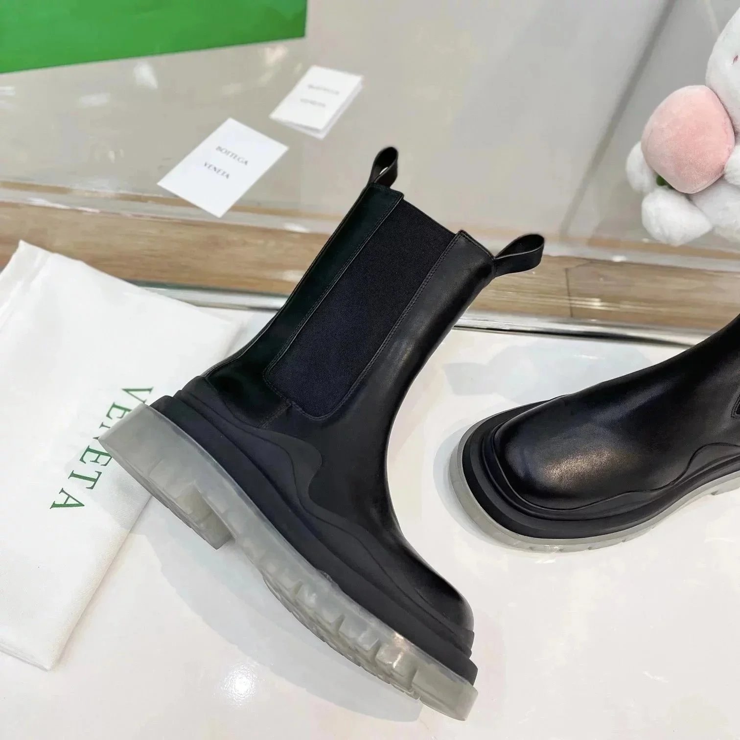 Unbranded Boots Chelsea with Lug Soles — High-top 1