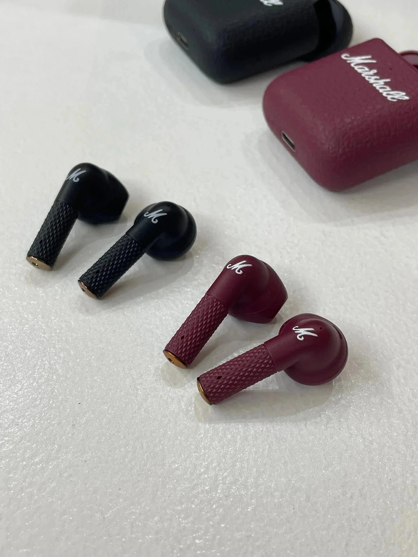 Apple AirPods Pro White Wireless Earbuds