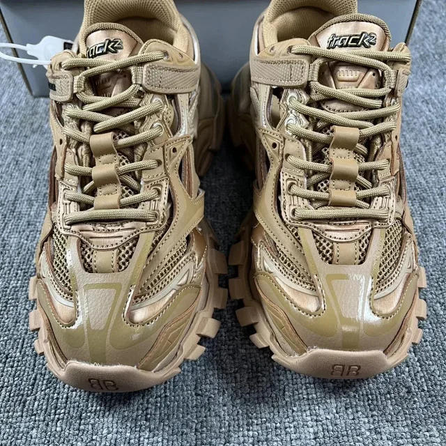 Balenciaga Sneakers Track 2.0 product detail image 7