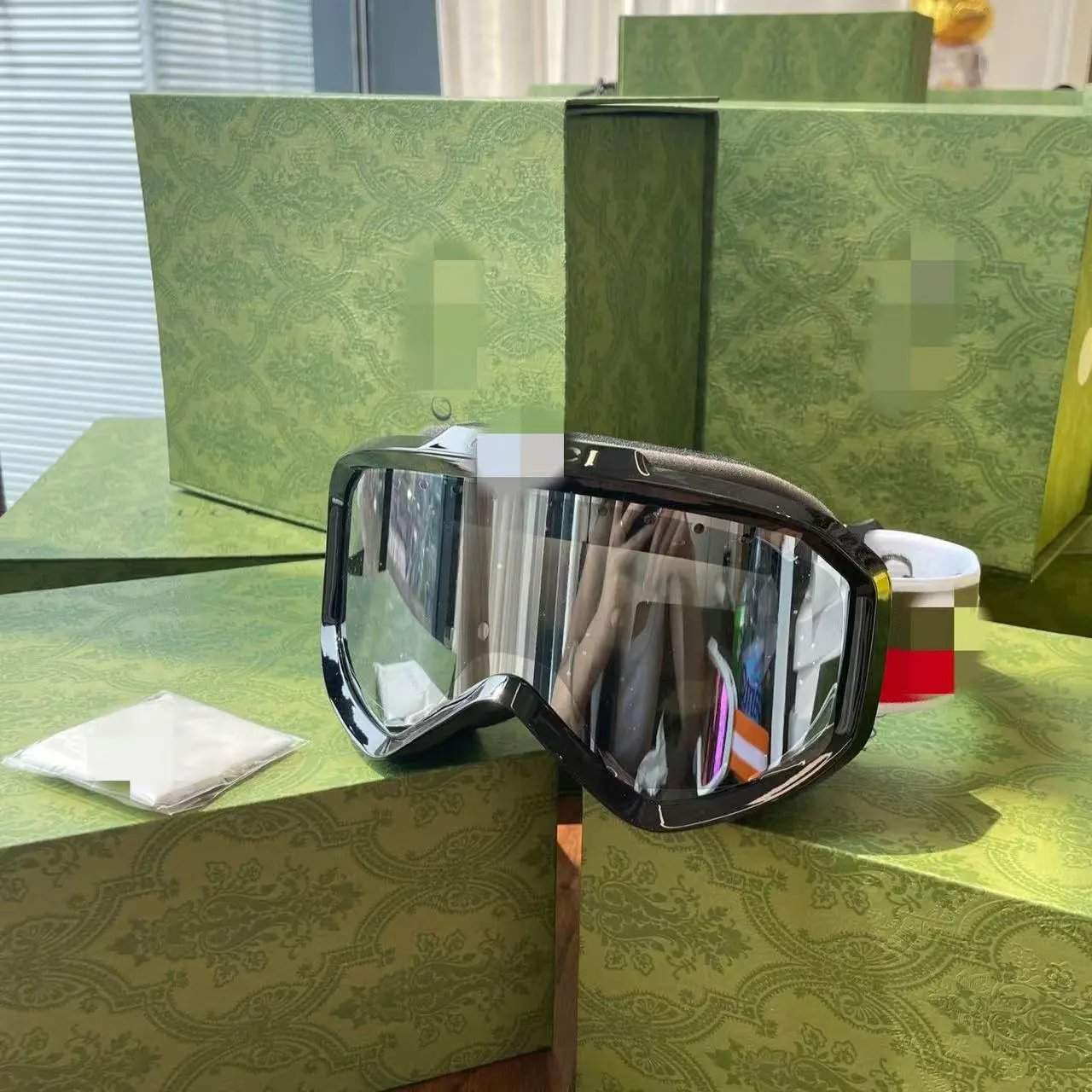 Louis Vuitton Eyewear Oversized Wraparound Ski Goggles — G brand black