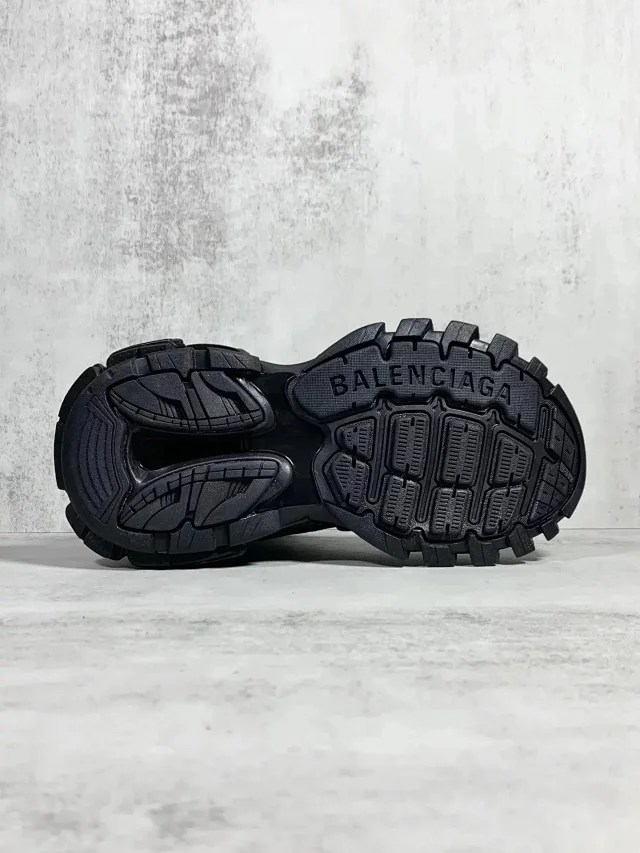 Balenciaga Sneakers Track Hike high-top product detail image 4