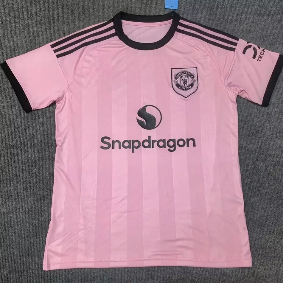 Manchester United Football Jerseys Short-Sleeve Jersey — 2526 Manchester United pink goalkeeper