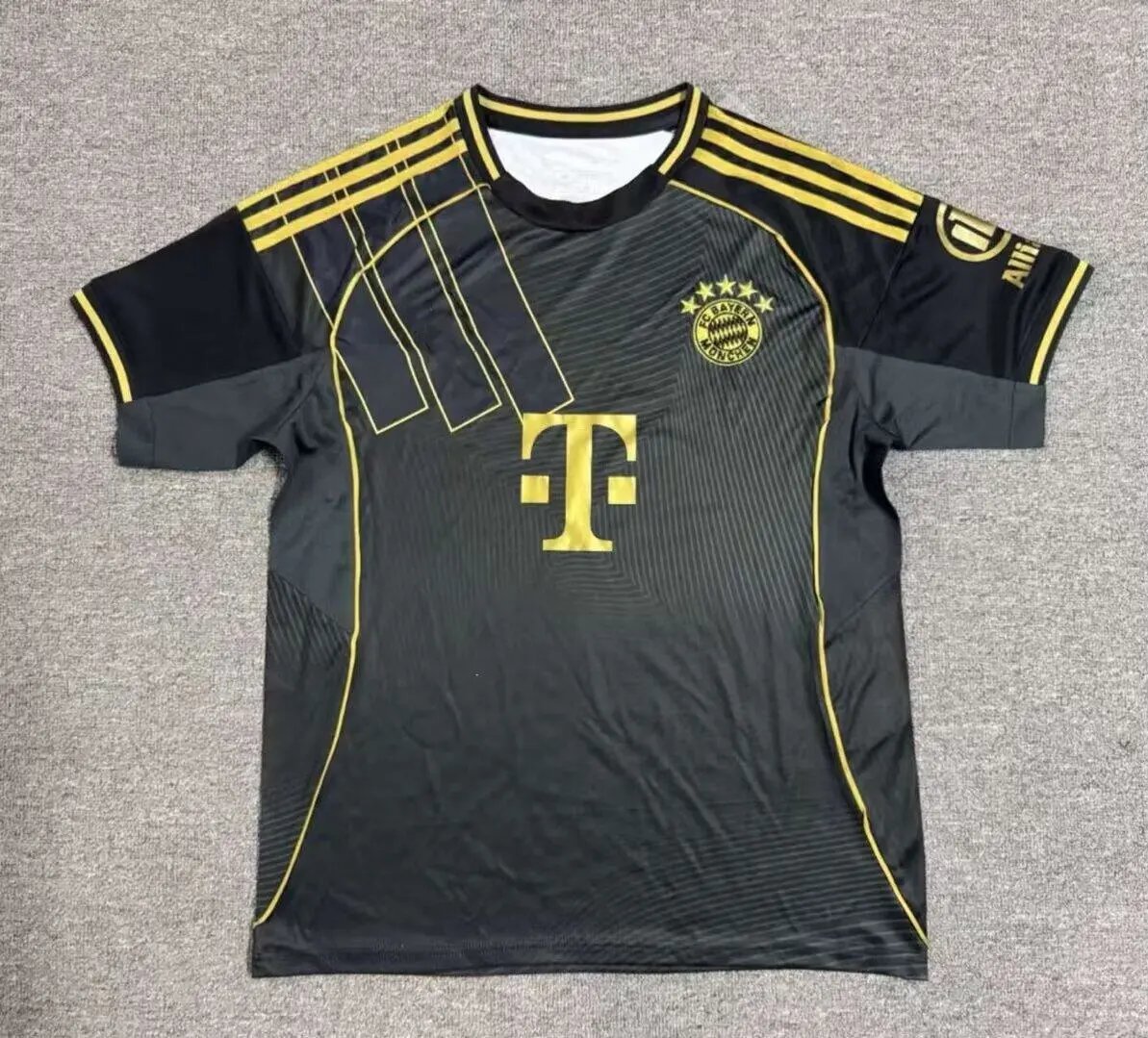 FC Bayern Munich Football Jerseys — 2526 Bayern black gold advertising