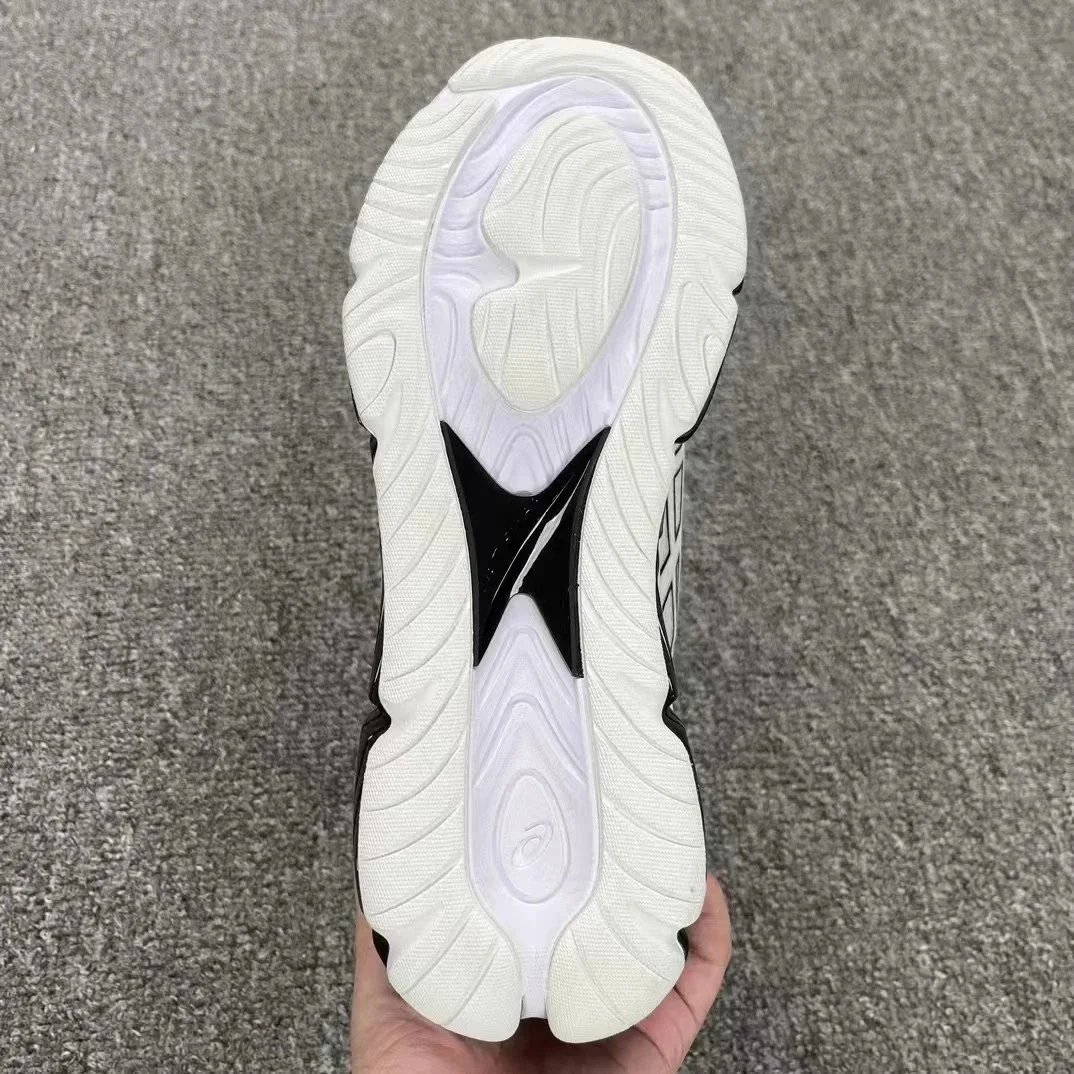Asics Gel Quantum 360 White Black Running Shoes