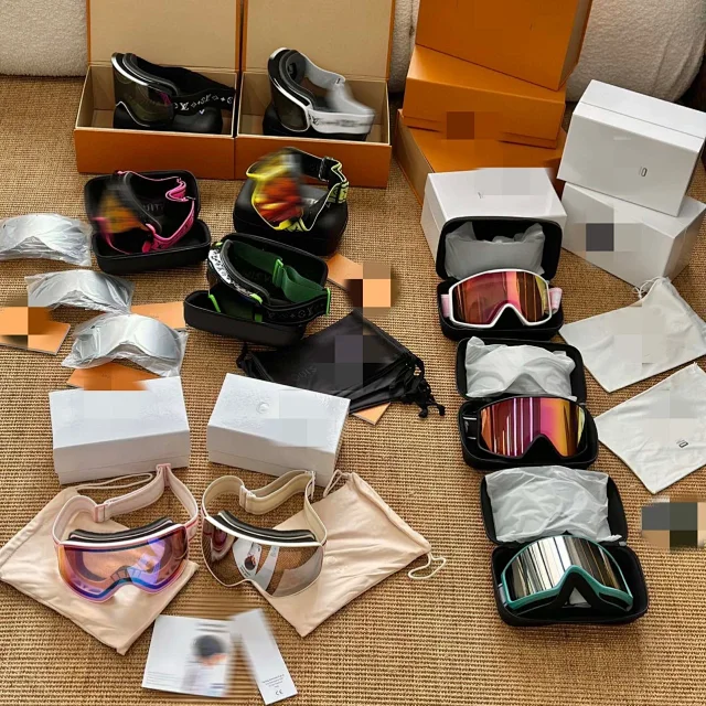 Louis Vuitton Eyewear Oversized Wraparound Ski Goggles product detail image 1