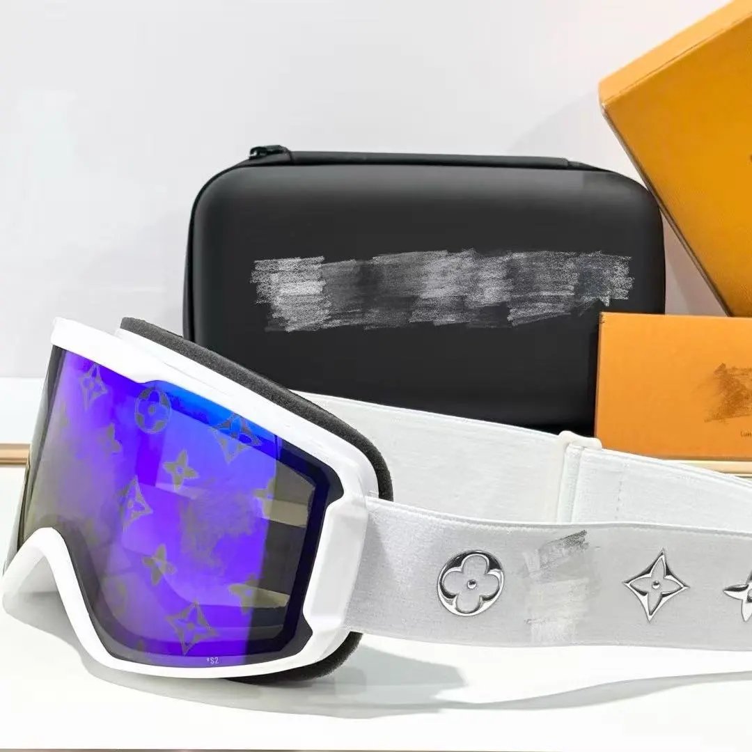 Louis Vuitton Eyewear Oversized Wraparound Ski Goggles — 26 White and blue
