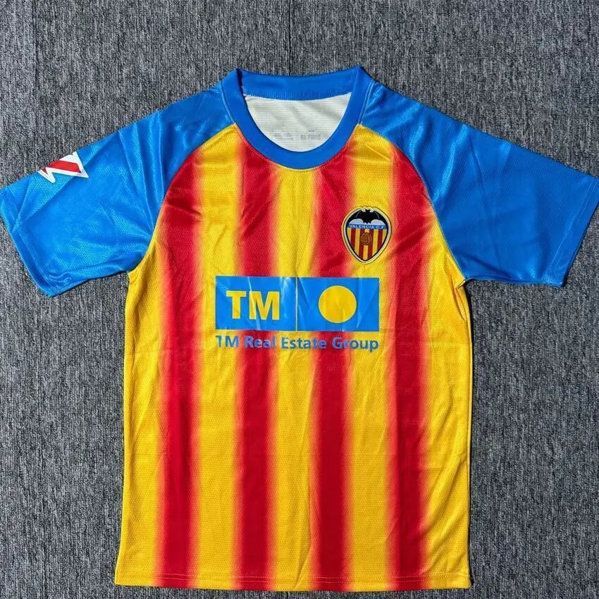 Spain Football Jerseys Short-Sleeve Jersey — 2526 Valencia, two guests