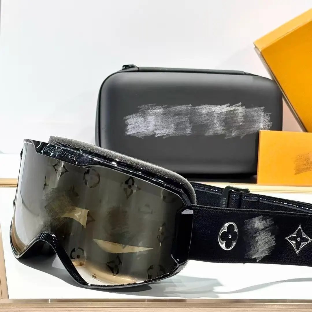 Louis Vuitton Eyewear Oversized Wraparound Ski Goggles — 26 black