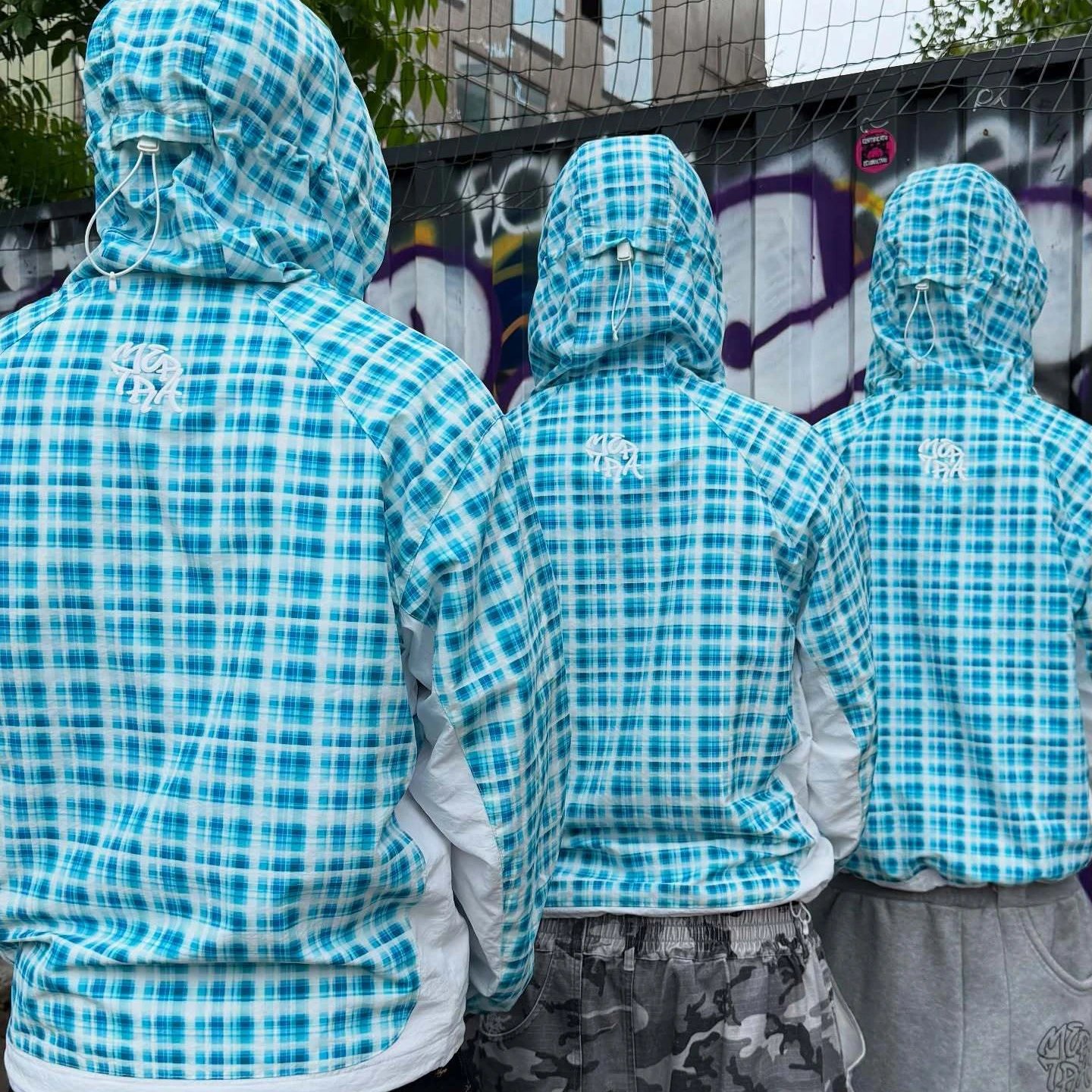 Grid Pattern Hooded Windbreaker Set White Urban Streetwear