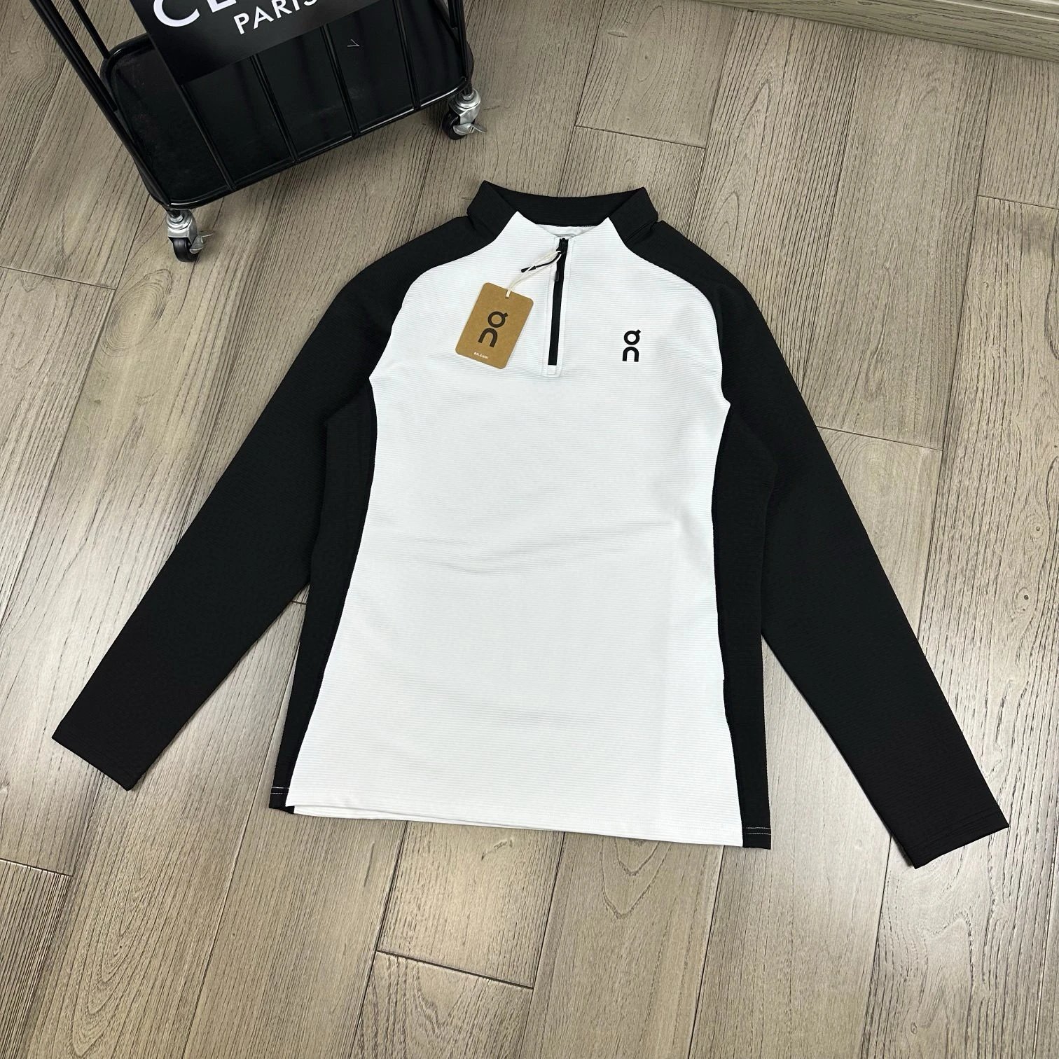 On Running Cloudswift Black Gray Half-Zip Performance Top