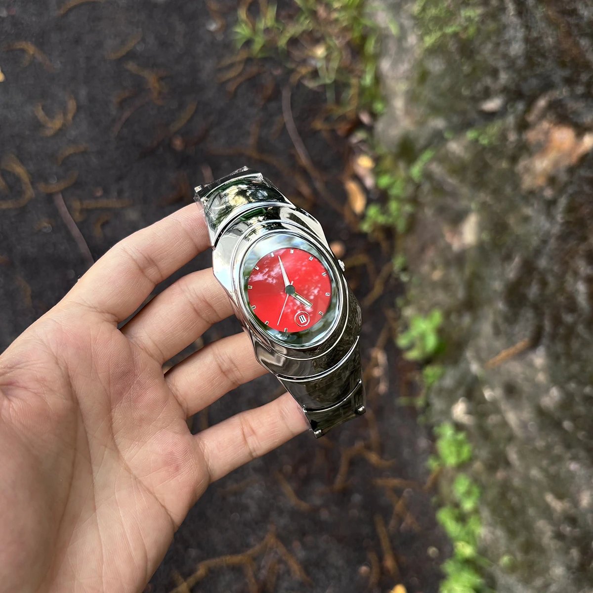 Stainless Steel Watch Red Dial Minimalist Wristwatch