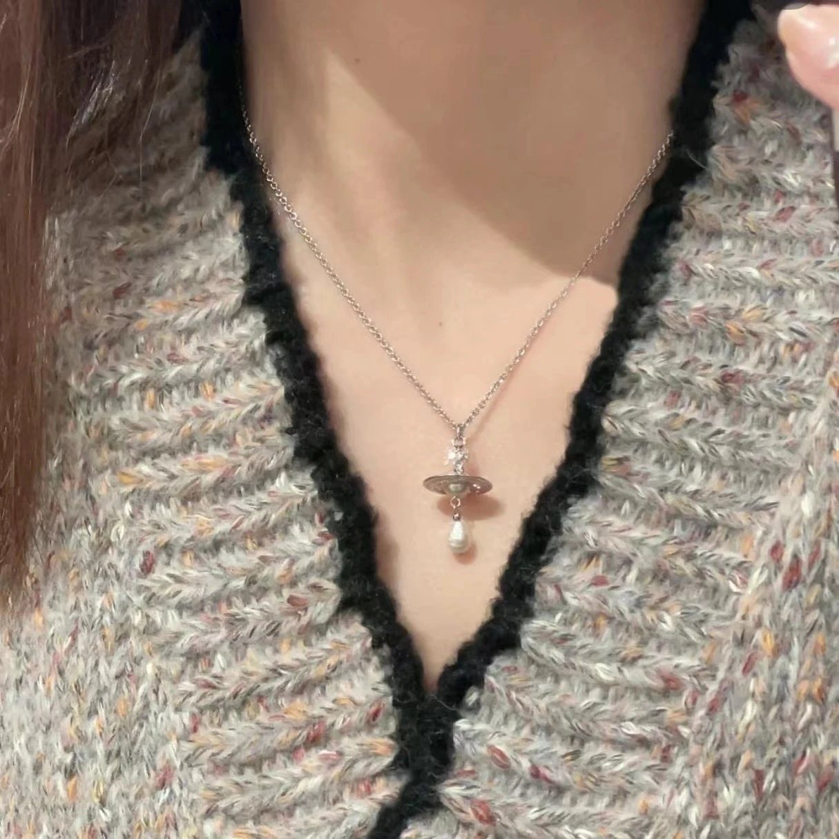 Vivienne Westwood Orb Silver White Pearl Pendant Necklace