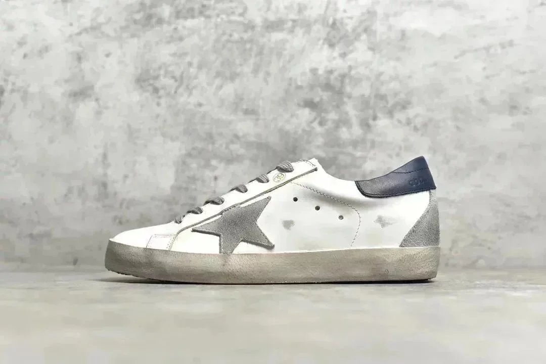 Golden Goose Sneakers Super-Star star-detail — GGDB Suede Stars/Deep Blue Tail