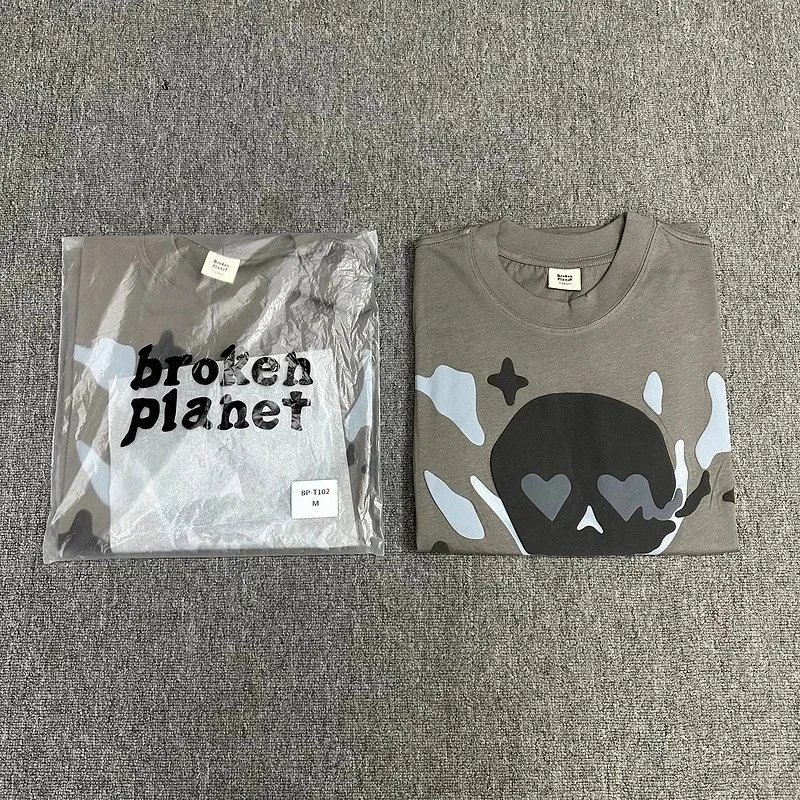 Oversized Skull Graphic Olive Green Streetwear T-Shirt