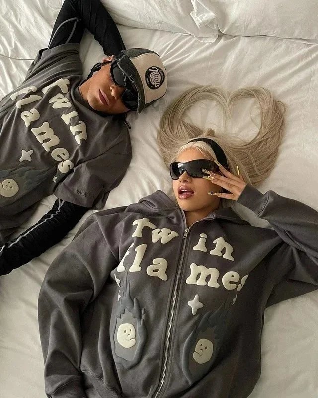 Twin Flames Black Graphic Print Streetwear T-Shirt