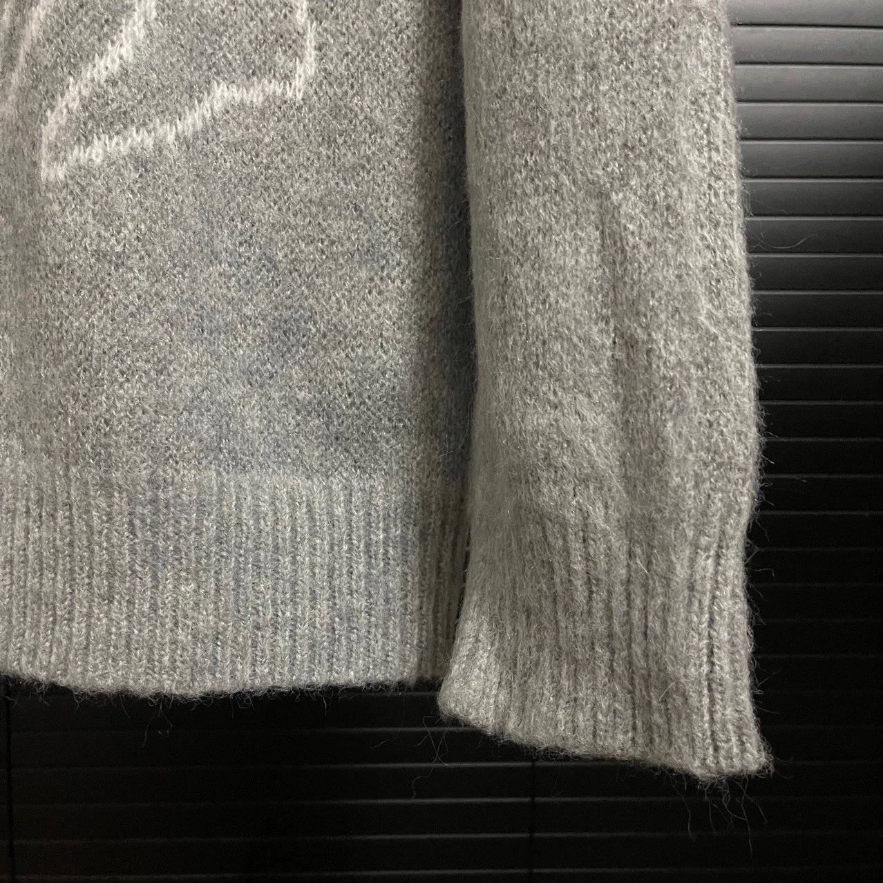 Gray Knit Sweater with White Geometric Pattern Crewneck Pullover