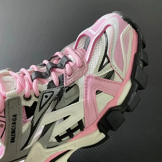 Balenciaga Sneakers Track 2.0 product detail image 11
