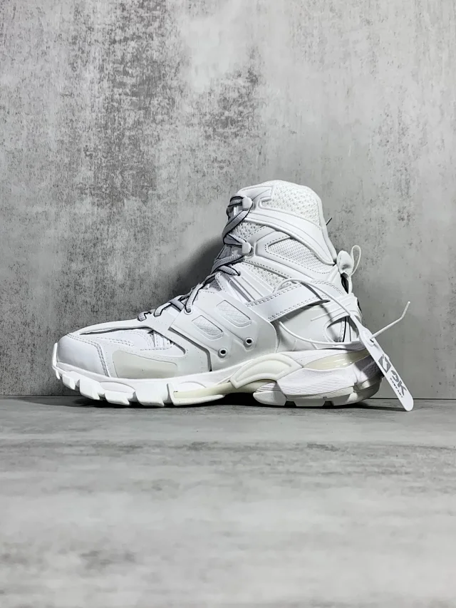 Balenciaga Sneakers Track Hike high-top product detail image 11