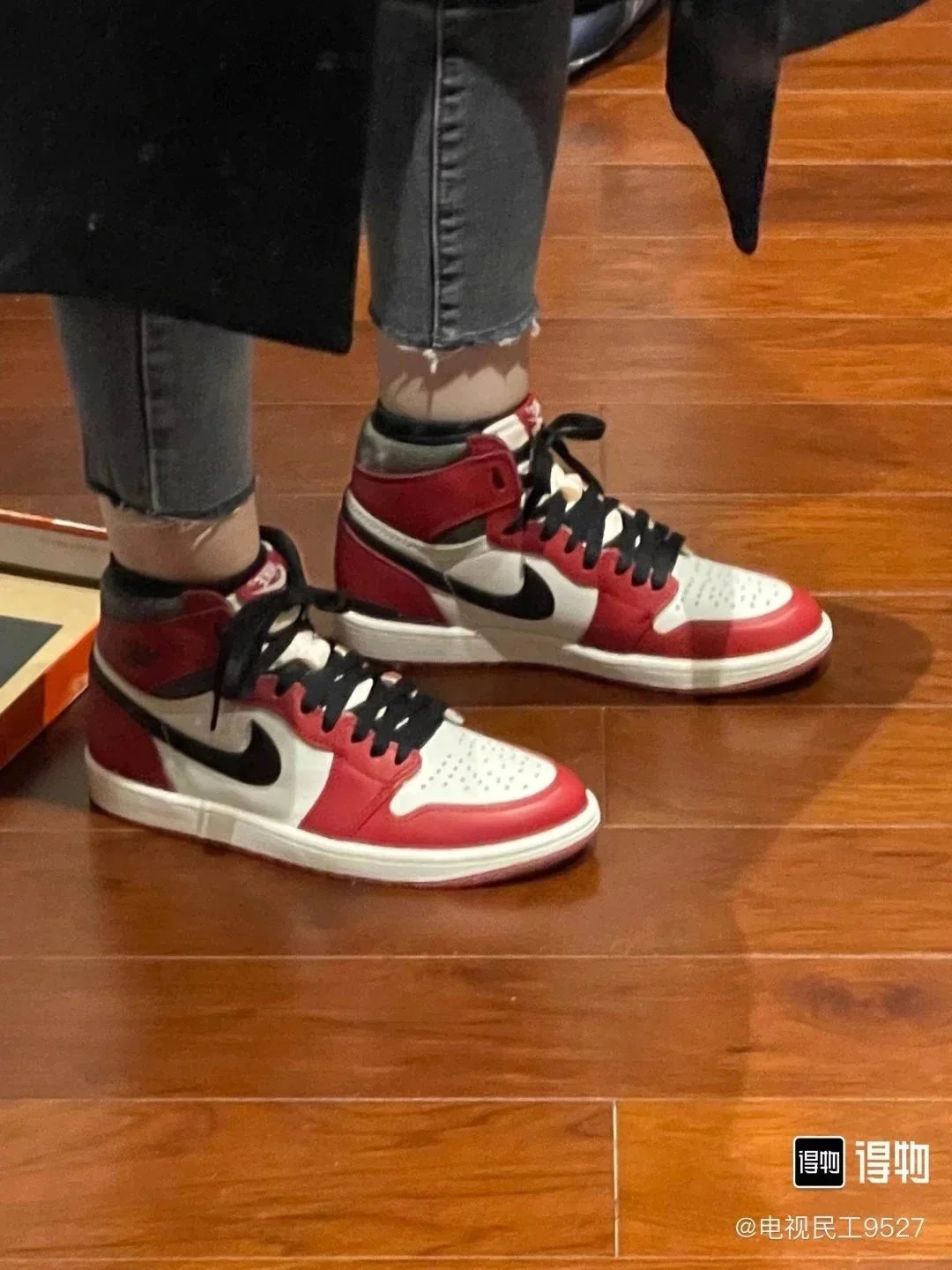 Nike Air Jordan 1 Red White Black High Top Sneakers