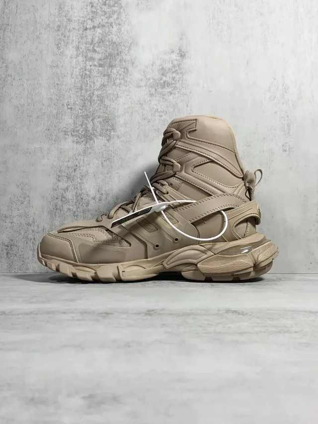 Balenciaga Sneakers Track Hike high-top product detail image 29