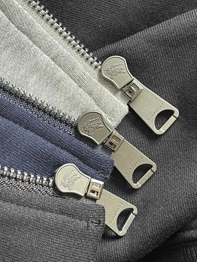 Burberry Hooded sweatshirts with logo patch or embroidered equestrian motif product detail image 7