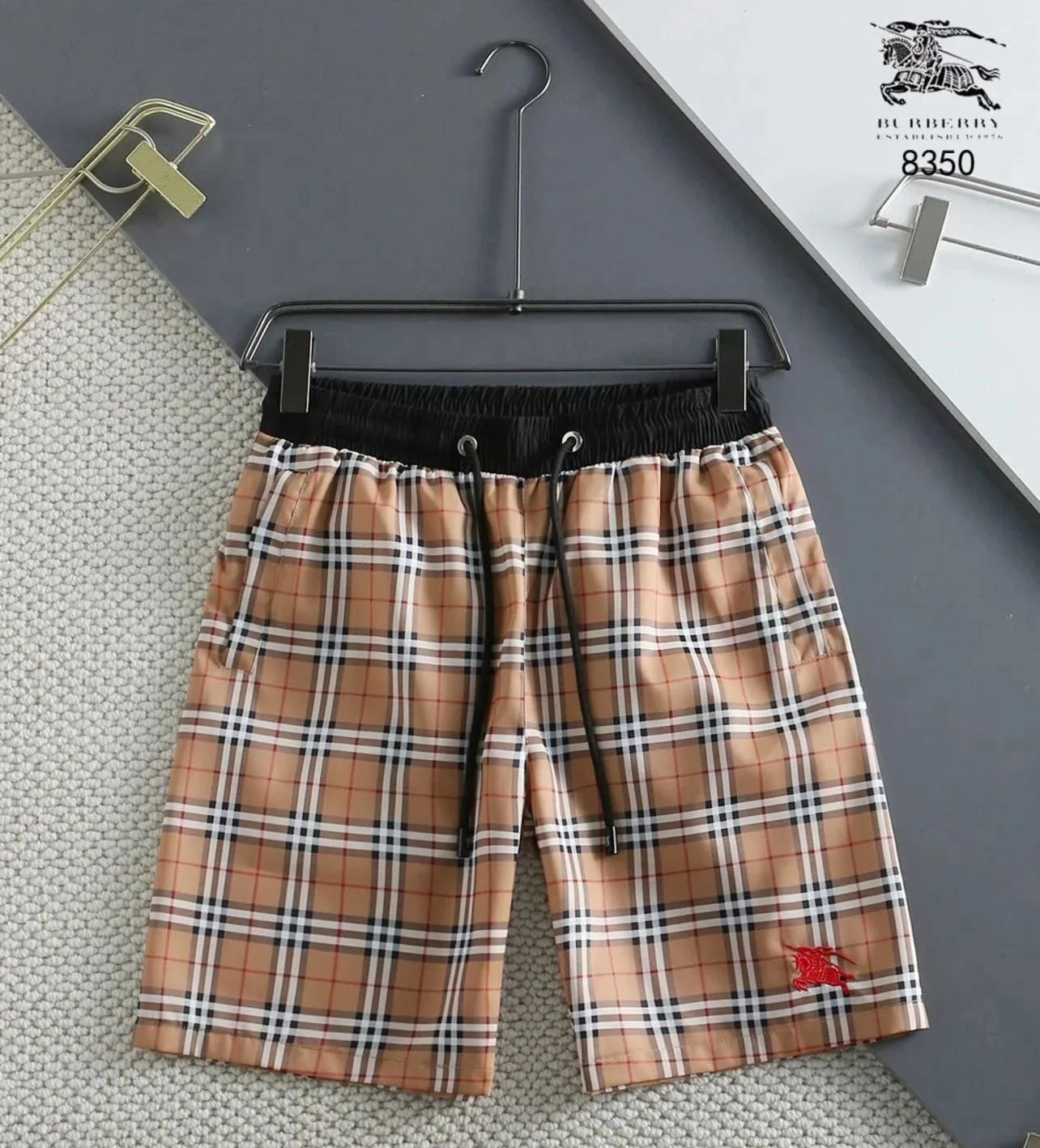 Burberry Shorts Drawstring patterned image 7