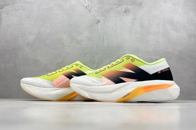 New Balance Sneakers FuelCell Rebel v4 product detail image 5