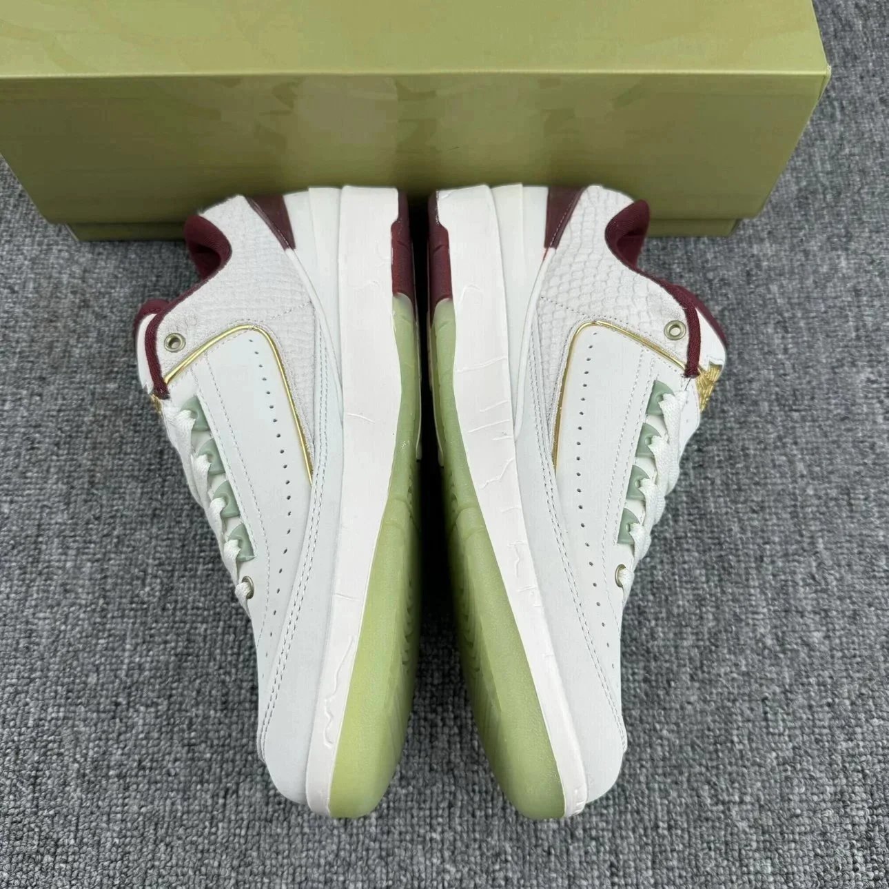 Air Jordan 2 White Burgundy Snake Print Casual Sneakers