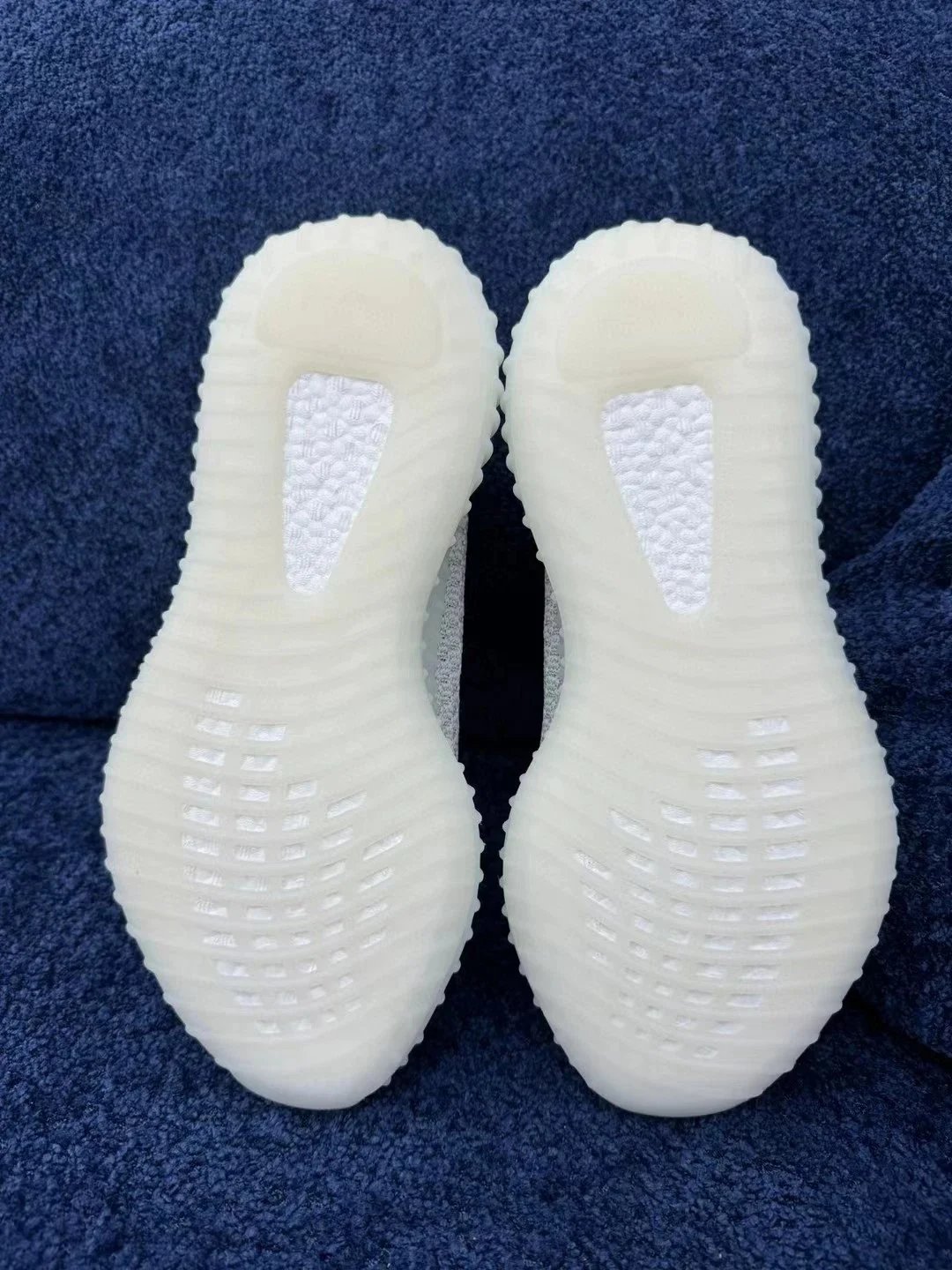 Adidas Yeezy Boost 350 V2 Zebra White Casual Sneakers