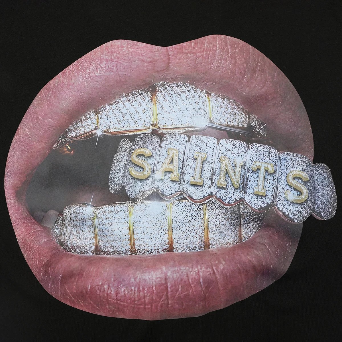 Saints Graphic Print Black Bold Lips T-Shirt